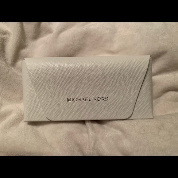 Michael Kors sunwear case - Picture 1 of 2